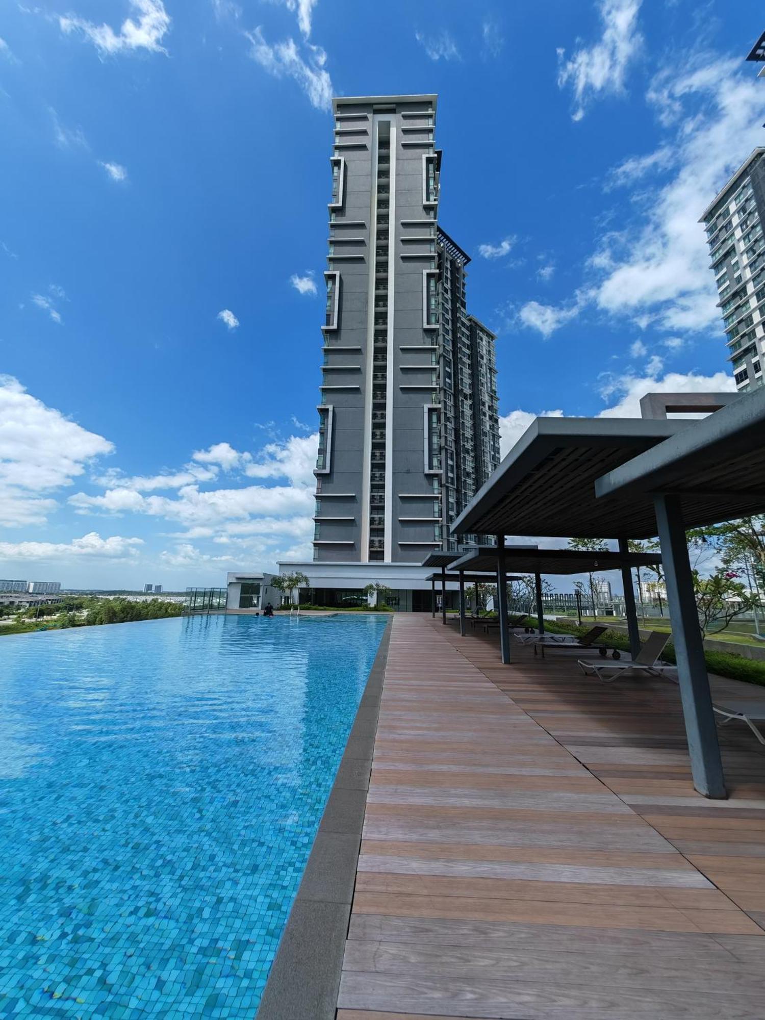 Santai Homestay Cyberjaya Exterior foto